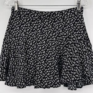 Hollister Micro Mini Ditsy Skirt Womens Medium Ultra High Rise Black White Short